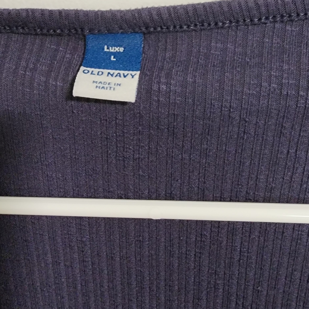 Old Navy Navy Blue Ribbed V-Neck Tee - Picture 2 of 3